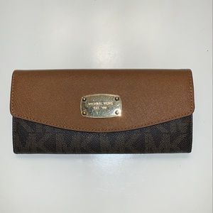 Michael Kors wallet